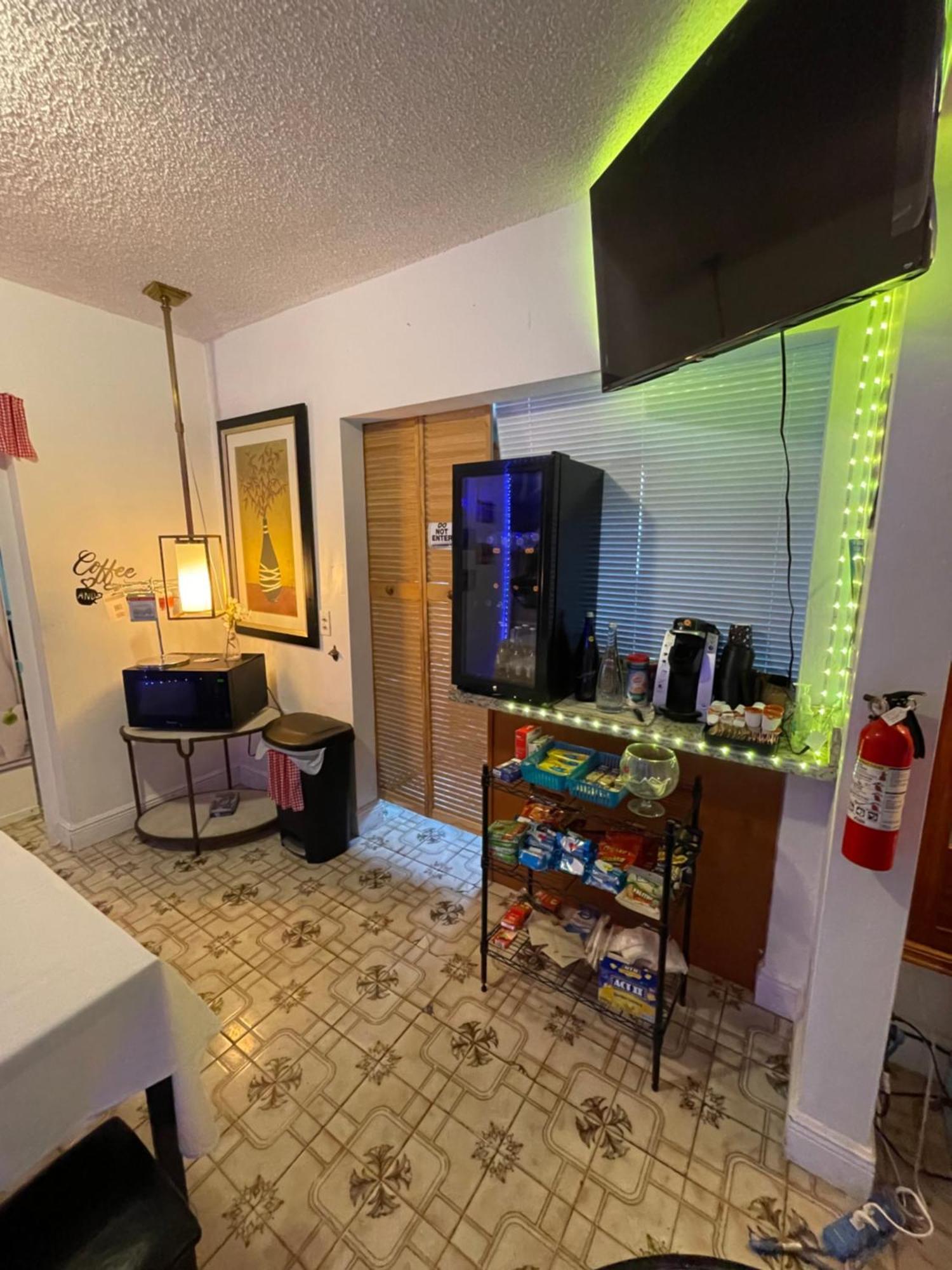 Habitacion Centrica Calle 8 迈阿密 外观 照片